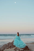 Load image into Gallery viewer, Tiffany gown HIRE (local pick up only no postage offered)
