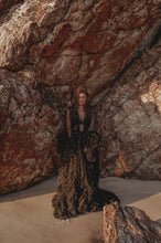 Load image into Gallery viewer, Tulle Robe Hire (Local pick up) all colours
